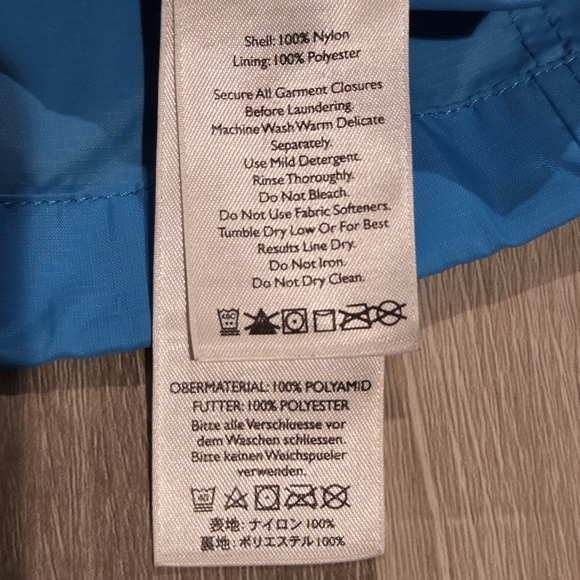 Eddie Bauer Ladies Packable Wind Jacket - Picture 5 of 7